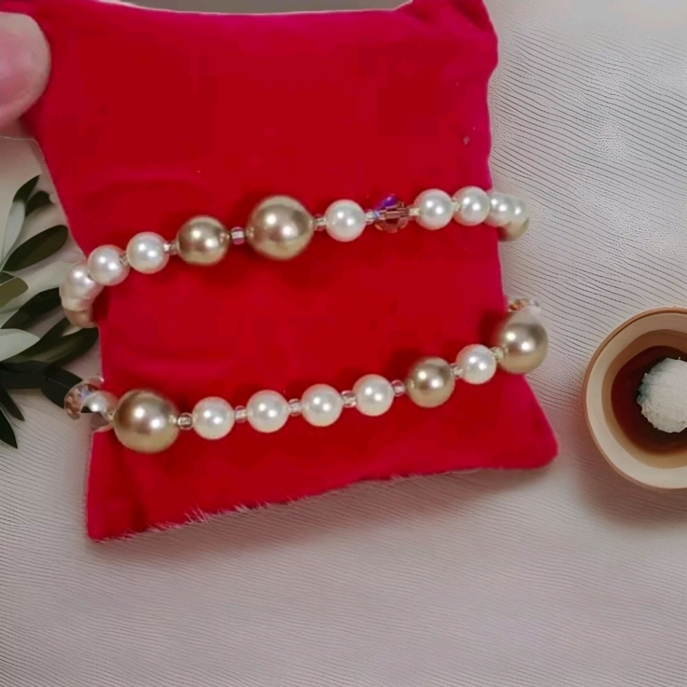 Double Faux pearls bracelet 8.5 " Gold white *